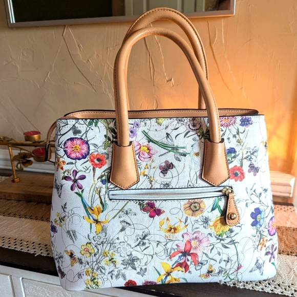 Spring Floral Purse - Picture 2 of 4